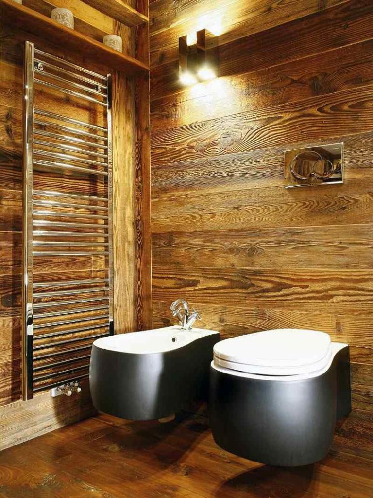 деревянная отделка стен в ванной